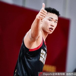 开云官网-🎂真挚的祝福！祝深圳男篮球员贺希宁29岁生日快乐！