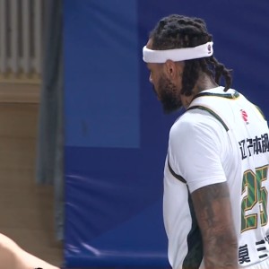 kaiyun-一夜爆5冷！夺冠大热轰然倒下，山东将北京拉下马，辽宁跌出前12